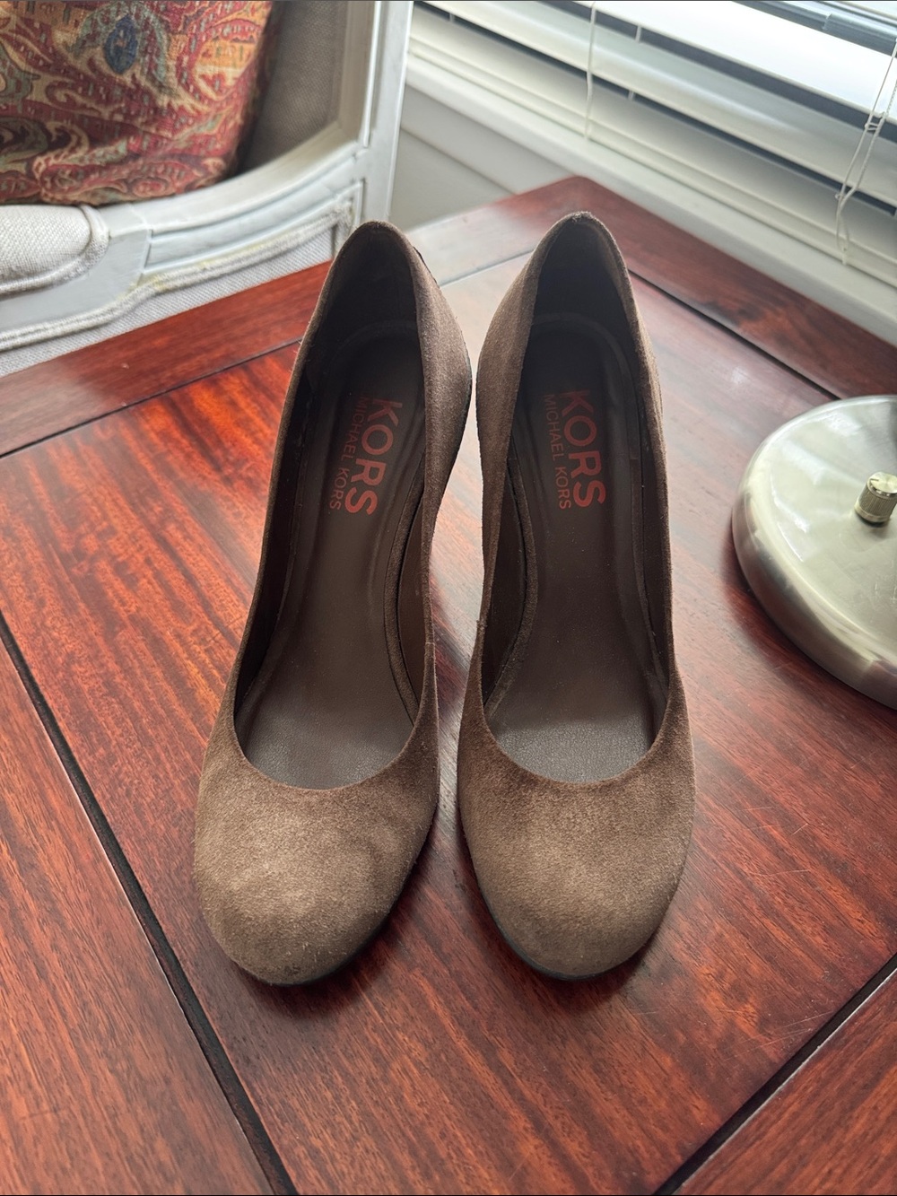 Michael Kors Brown Suede Classic Round-Toe Pumps 7.5